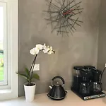 דירה Topp Moderne Suite. לארביק